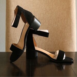 Journee size 8 dress block heels